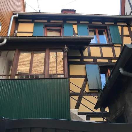 - Chez Josephine شقة